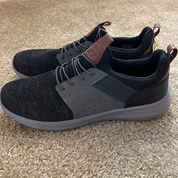 Skechers Shoes | Skechers Classic Fit with Memory Foam Black | Color: Black/Gray | Size: 8 | Pm-40369795's Closet